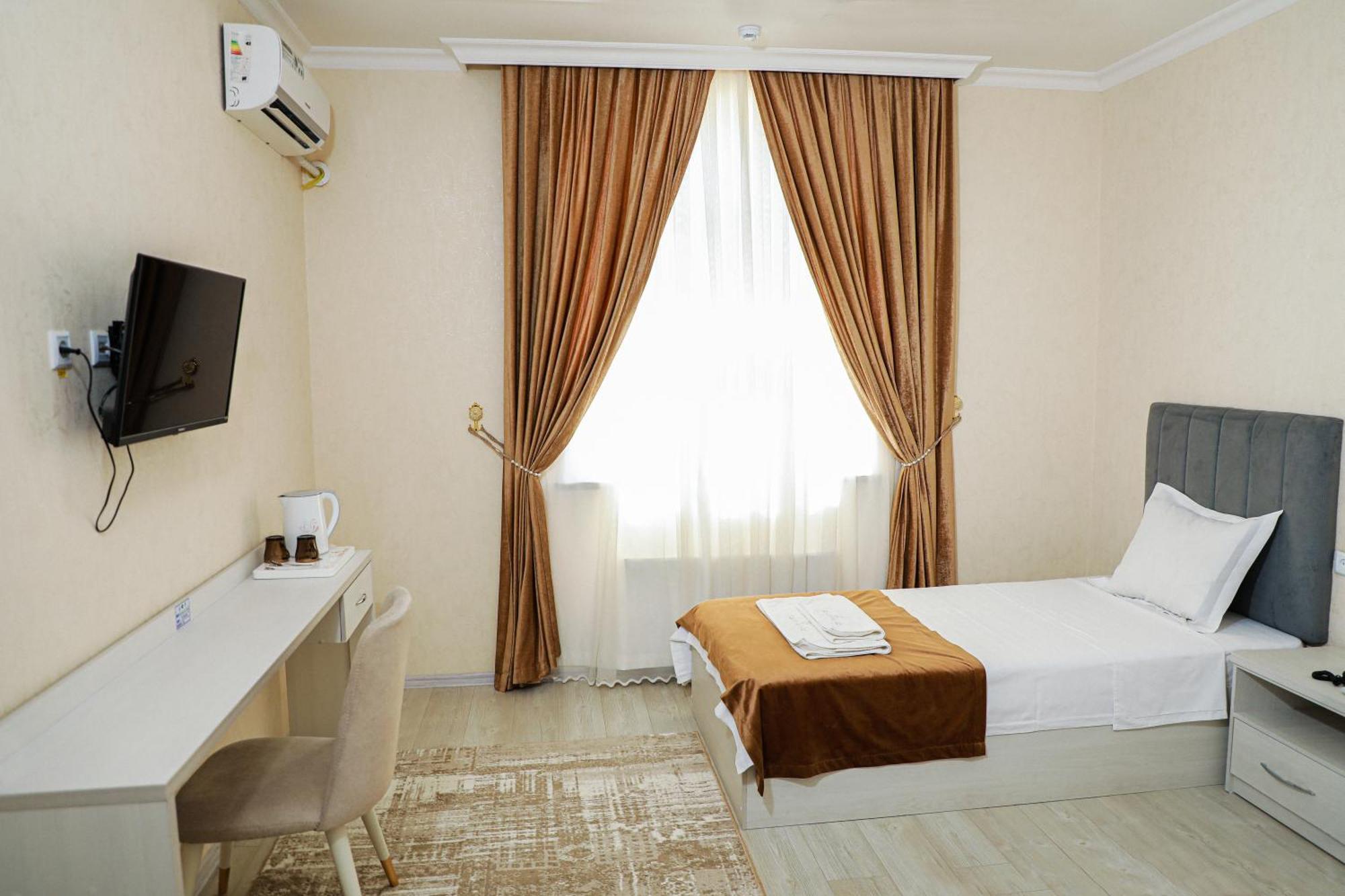 Gold Palace Термез Экстерьер фото